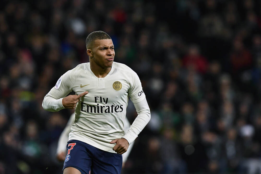 塞萨尔回忆巴西1-7德国：丢第3个球时感觉完了，完全懵了说不出话